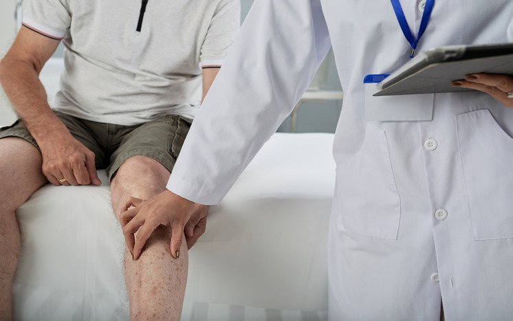 Total Knee Replacement Complications